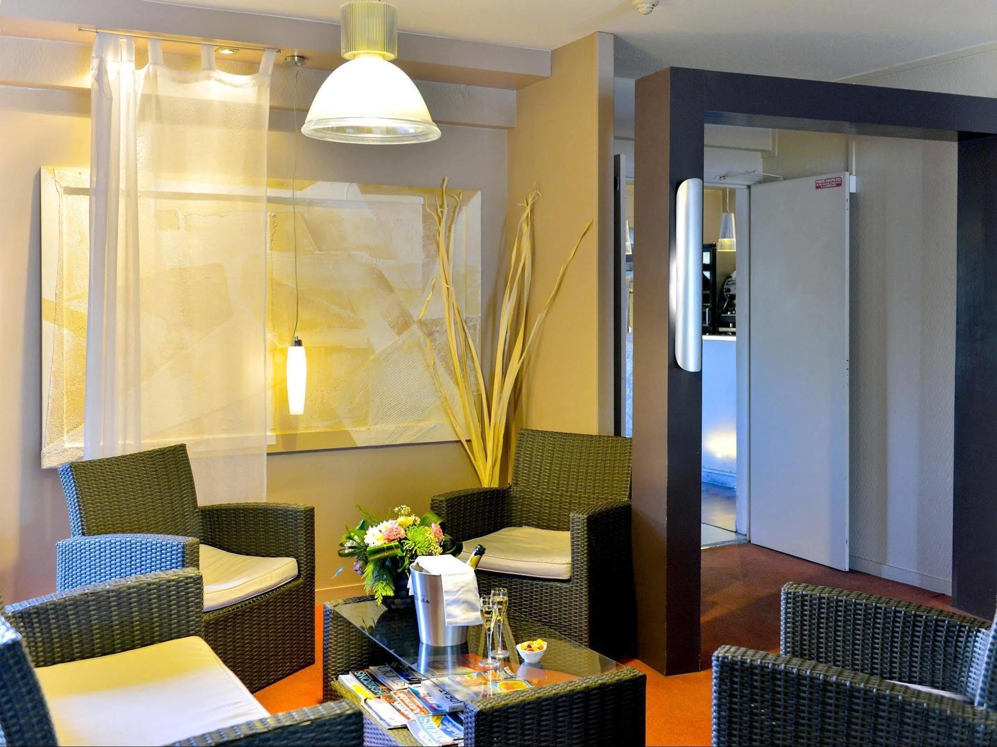 The Originals City, Hotel Le Beaujoire, Nantes Buitenkant foto
