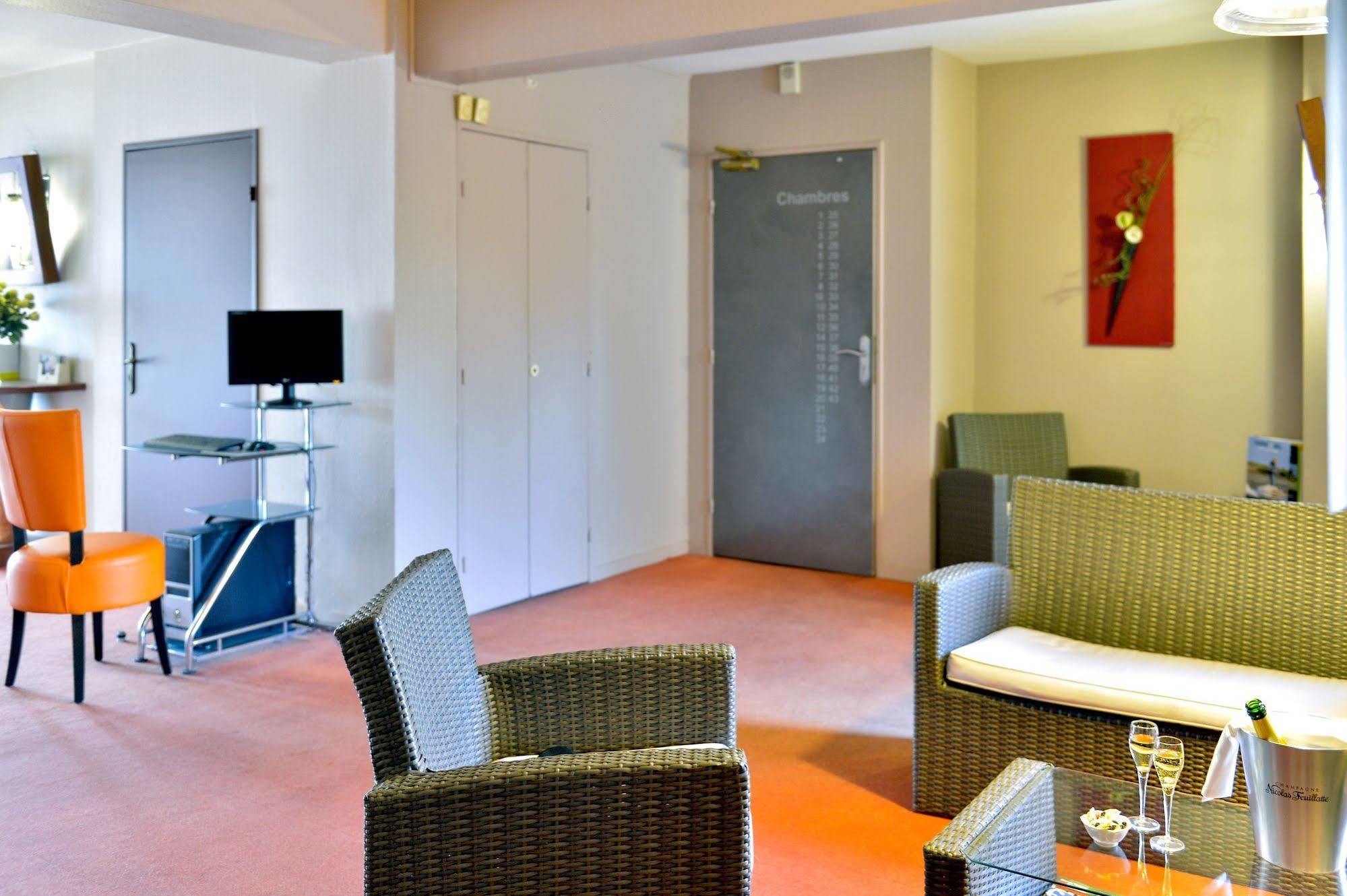 The Originals City, Hotel Le Beaujoire, Nantes Buitenkant foto